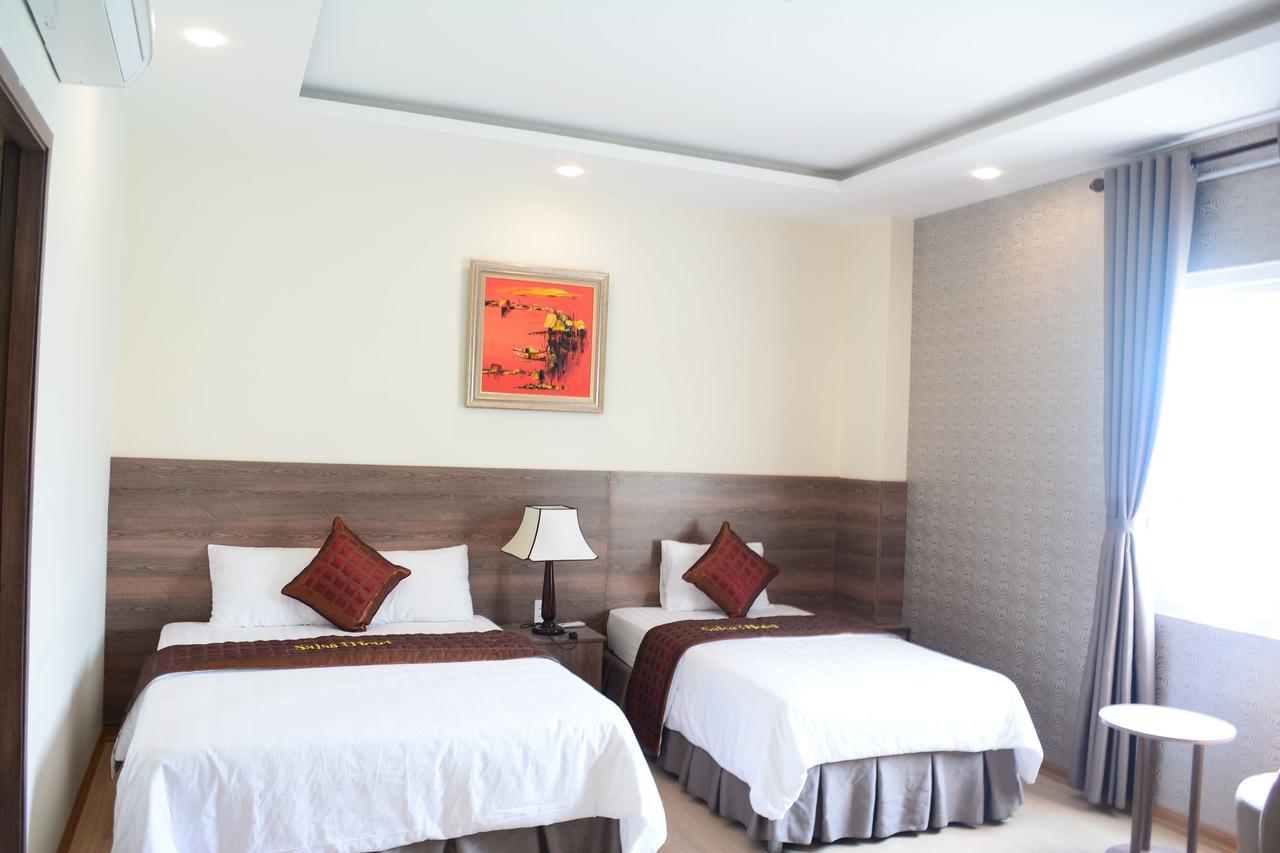 La Suite Hotel Danang Exterior photo